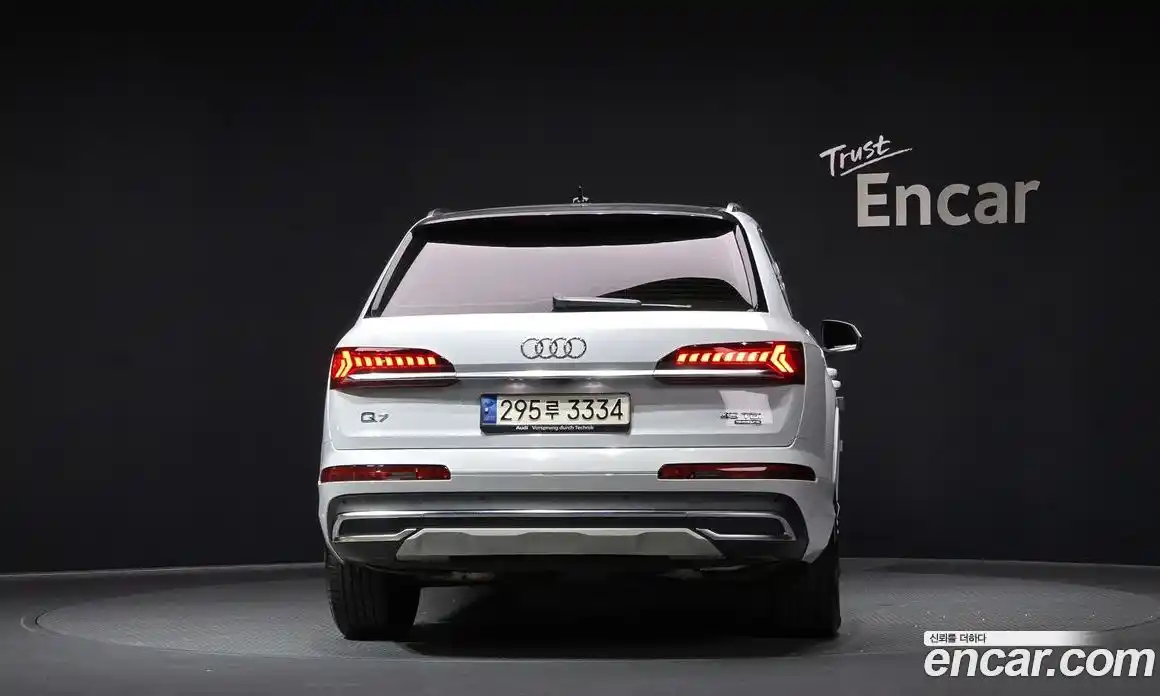 Audi Q7 2021 3.0 гидро в Москве № 163214, фото 4
