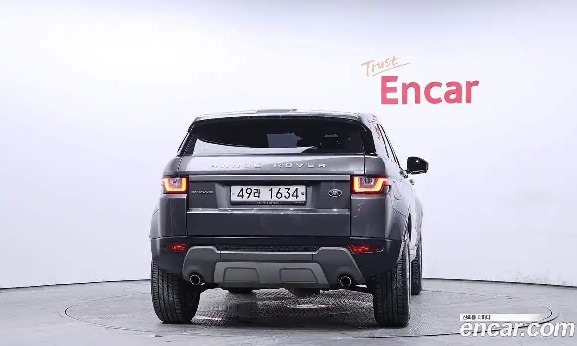 Land Rover Range-Rover Evoque 2018 2.0 гидро в Москве № 166124, фото 4