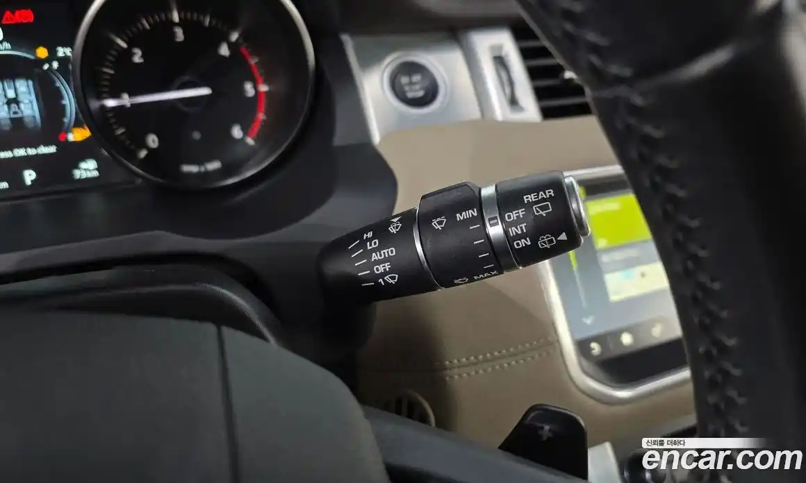 Land Rover Range-Rover Evoque 2019 2.0 гидро в Москве № 166359, фото 18