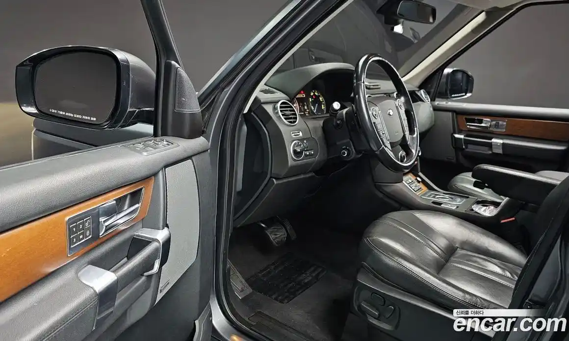 Land Rover Discovery 2016 3.0 гидро в Москве № 166454, фото 11