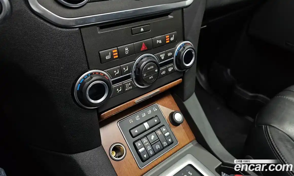 Land Rover Discovery 2016 3.0 гидро в Москве № 166454, фото 17