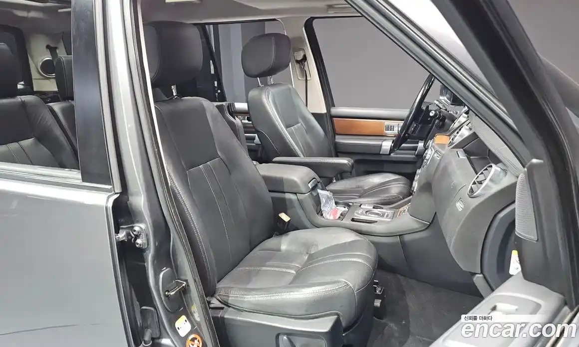 Land Rover Discovery 2016 3.0 гидро в Москве № 166454, фото 10