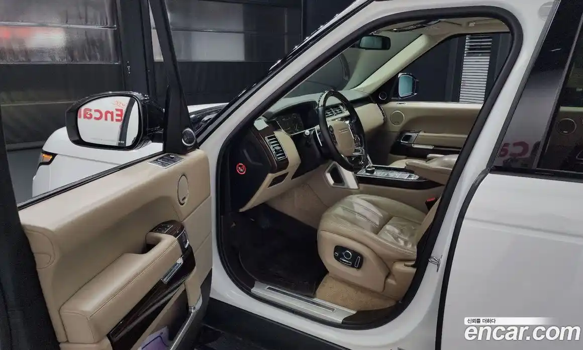 Land Rover Range-Rover 2016 4.4 гидро в Москве № 166467, фото 10