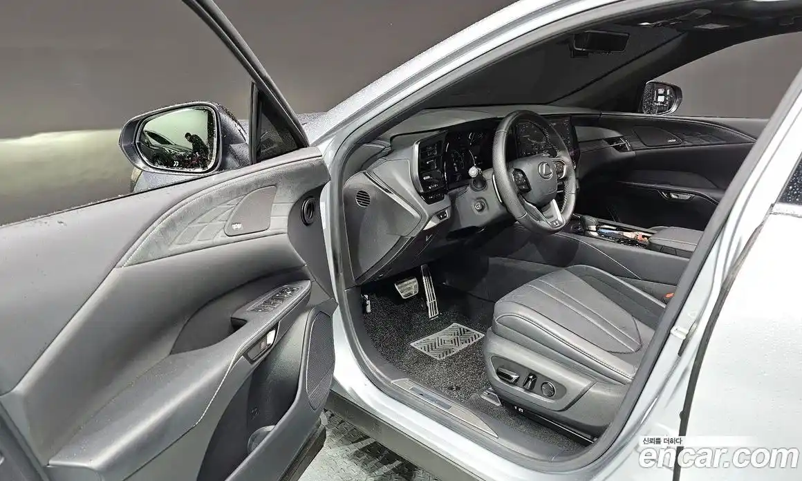 Lexus RX 2023 2.4 гидро в Москве № 168103, фото 10