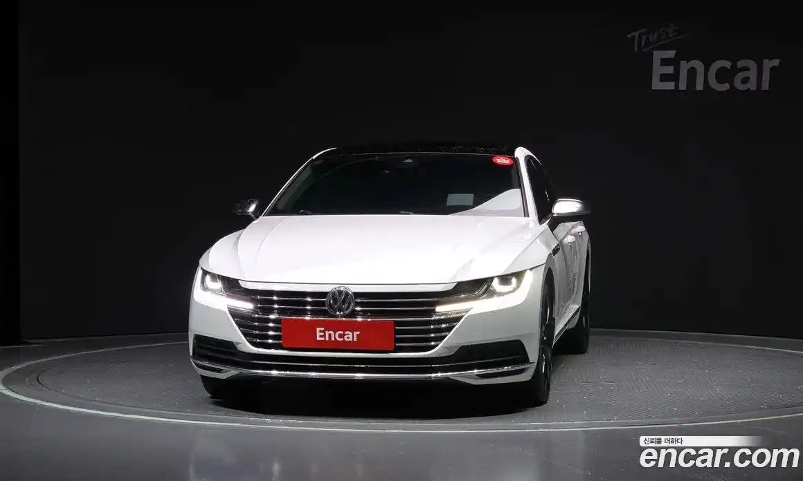 Volkswagen Arteon 2018 2.0 гидро в Москве № 168725, фото 3