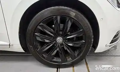 Volkswagen Arteon 2018 2.0 гидро в Москве № 168725, миниатюра 5