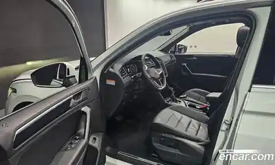 Volkswagen Tiguan 2022 2.0 гидро в Москве № 168787, миниатюра 11