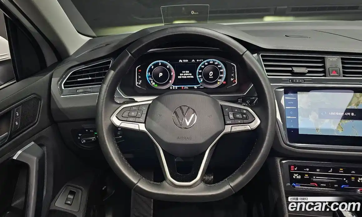 Volkswagen Tiguan 2022 2.0 гидро в Москве № 168787, фото 13