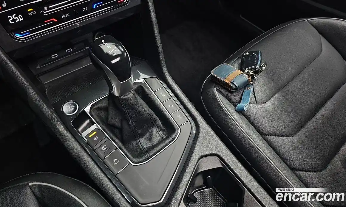 Volkswagen Tiguan 2022 2.0 гидро в Москве № 168787, фото 9