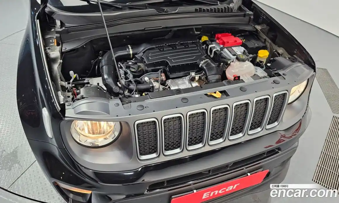 Jeep Renegade 2022 1.3 гидро в Москве № 169457, фото 6