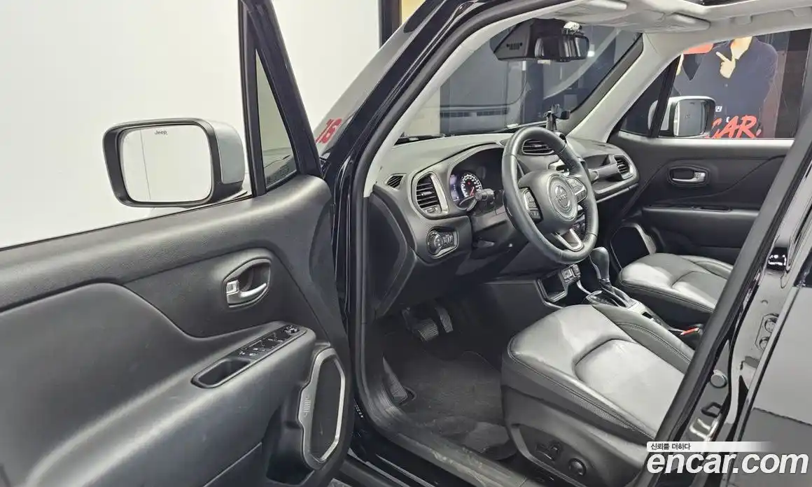Jeep Renegade 2022 1.3 гидро в Москве № 169457, фото 10
