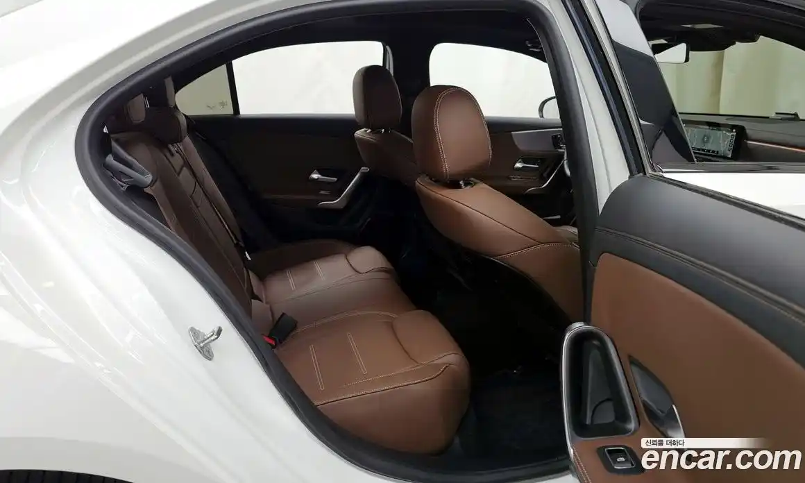 Mercedes-Benz A-Class 2022 2.0 гидро в Москве № 178442, фото 12