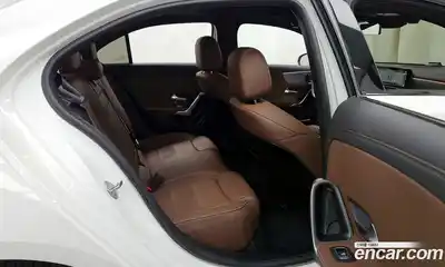 Mercedes-Benz A-Class 2022 2.0 гидро в Москве № 178442, миниатюра 12