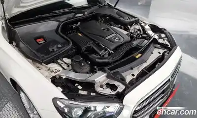 Mercedes-Benz E-Class 2020 2.0 гидро, миниатюра 6