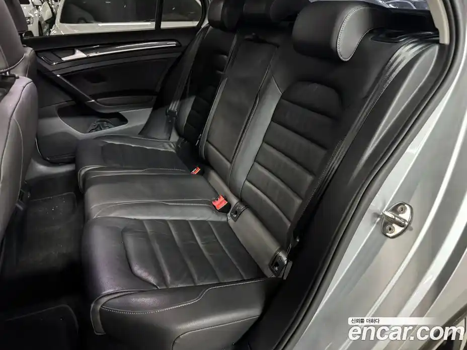 Volkswagen Golf 2016 1.4 гидро в Москве № 188172, фото 12