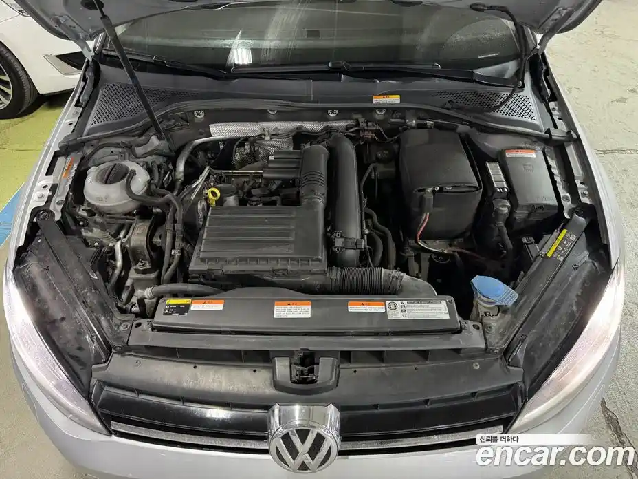 Volkswagen Golf 2016 1.4 гидро в Москве № 188172, фото 6