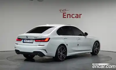 BMW 3-Series, 2022