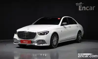 Mercedes-Benz E-Class, 2022