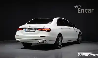 Mercedes-Benz E-Class 2022 2.0 гидро, миниатюра 2