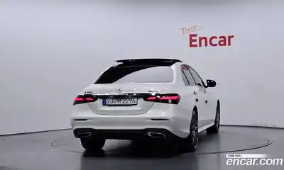 Mercedes-Benz E-Class 2023 2.0 гидро, миниатюра 4