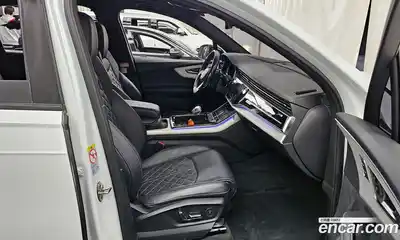 Audi Q7 2023 3.0 гидро в Москве № 196265, миниатюра 11