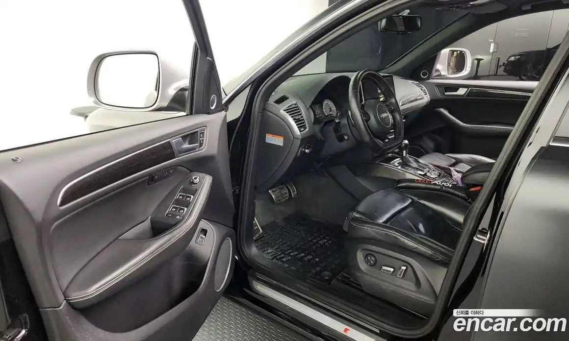 Audi SQ5 2014 3.0 гидро в Москве № 196569, фото 10