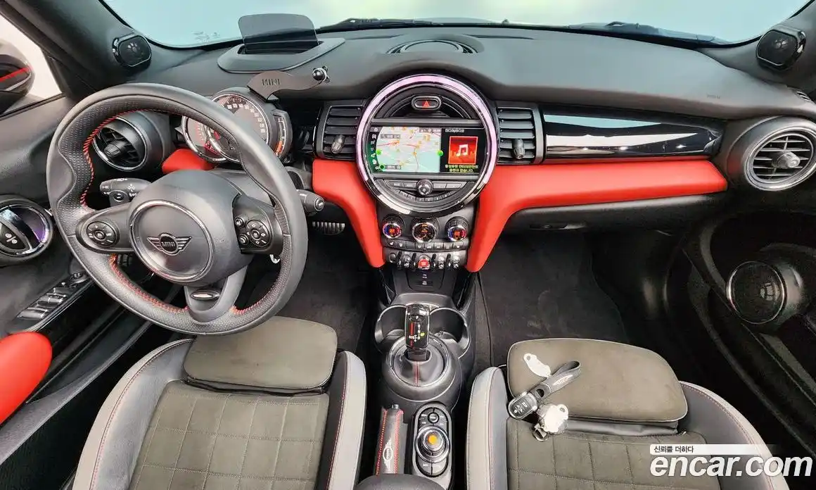 Mini Cooper Convertible 2020 2.0 гидро в Москве № 198484, фото 7