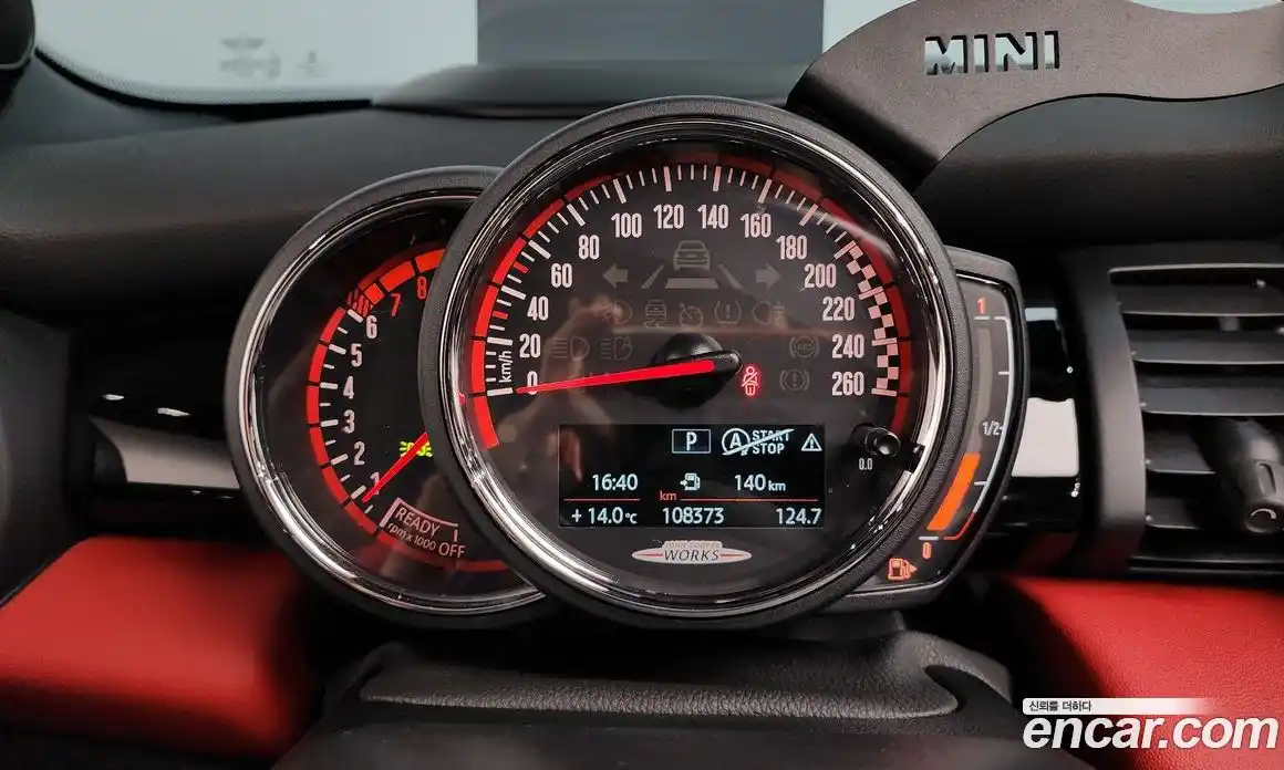 Mini Cooper Convertible 2020 2.0 гидро в Москве № 198484, фото 8