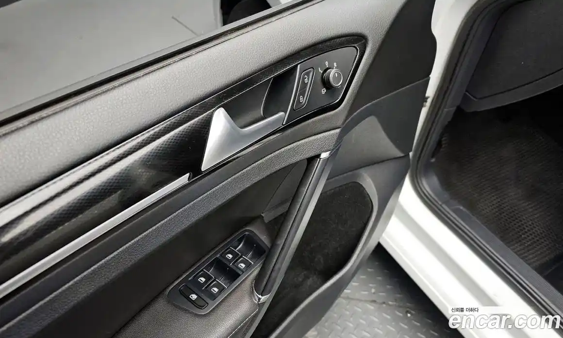 Volkswagen Golf 2015 2.0 гидро в Москве № 199234, фото 17