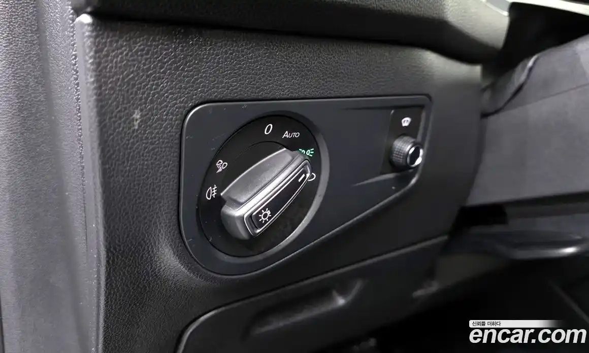 Volkswagen Tiguan 2022 2.0 гидро в Москве № 199245, фото 11