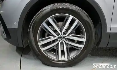 Volkswagen Tiguan 2022 2.0 гидро в Москве № 199245, миниатюра 5