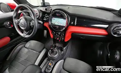 Mini Cooper 2020 2.0 гидро в Москве № 201314, миниатюра 7