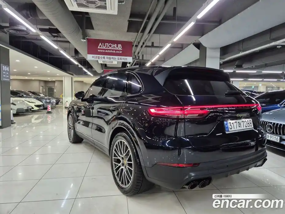 Porsche Cayenne 2023 3.0 гидро в Москве № 213171, фото 4