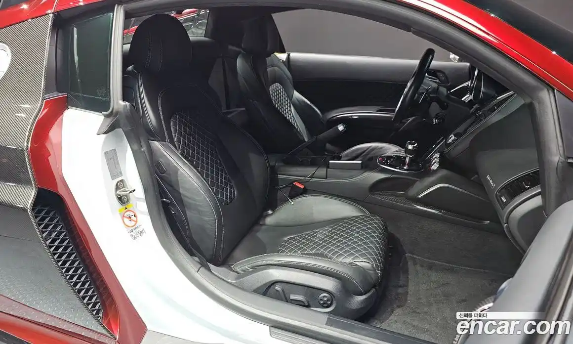 Audi R8 2014 5.2 гидро в Москве № 223445, фото 10
