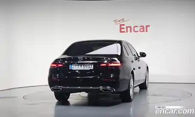 Mercedes-Benz E-Class 2023 2.0 гидро, миниатюра 4