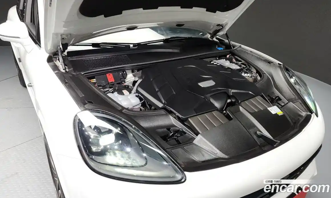 Porsche Cayenne 2023 3.0 гидро в Москве № 230926, фото 6