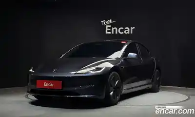 Tesla Model 3, 2024