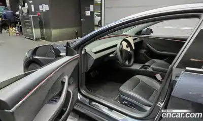 Tesla Model 3 2024 0.2 гидро в Москве № 231565, миниатюра 11
