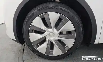 Tesla Model Y 2024 0.2 гидро в Москве № 231706, миниатюра 5