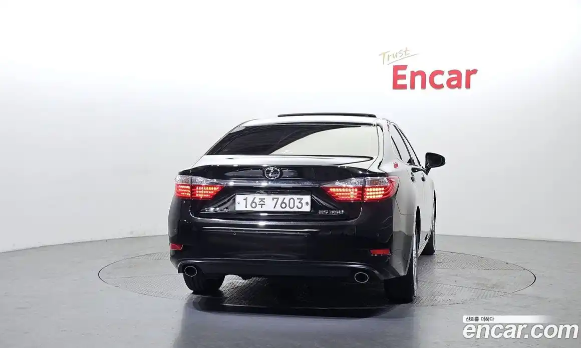 Lexus ES 2015 3.5 гидро в Москве № 232042, фото 4