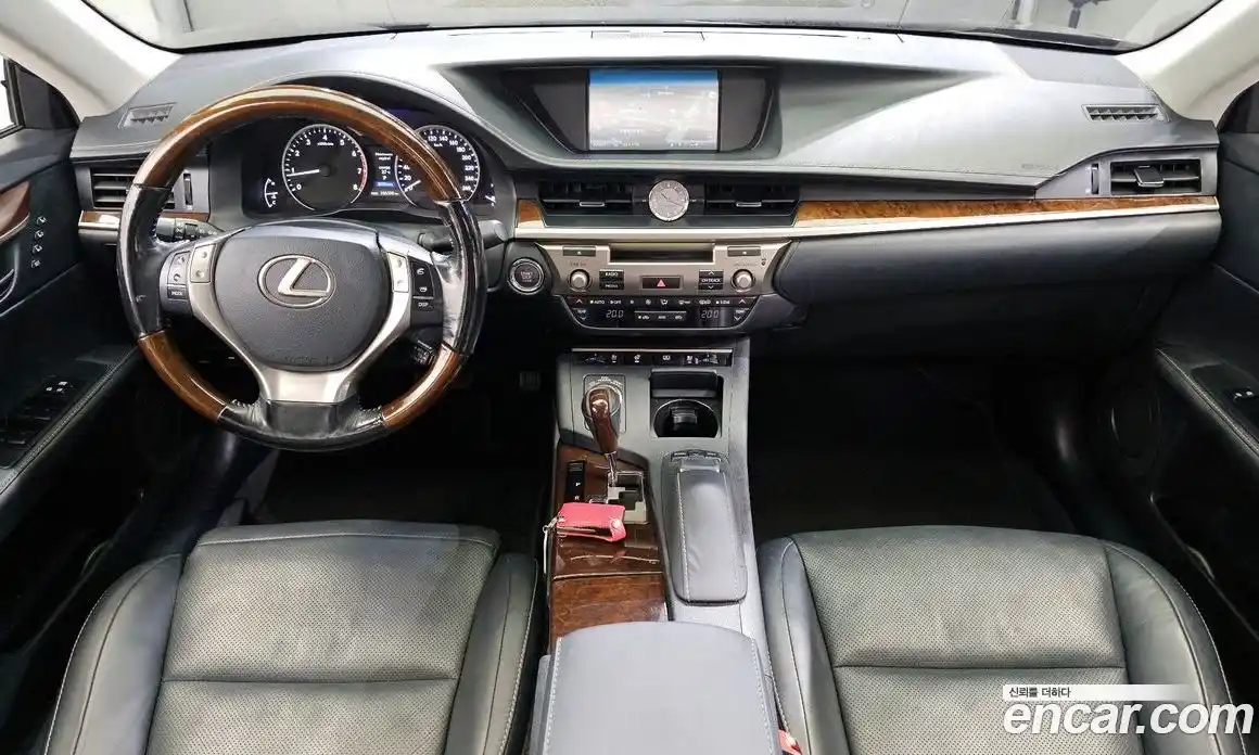 Lexus ES 2015 3.5 гидро в Москве № 232042, фото 7