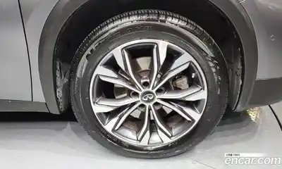 Infiniti QX30 2019 2.0 гидро в Москве № 256140, миниатюра 5