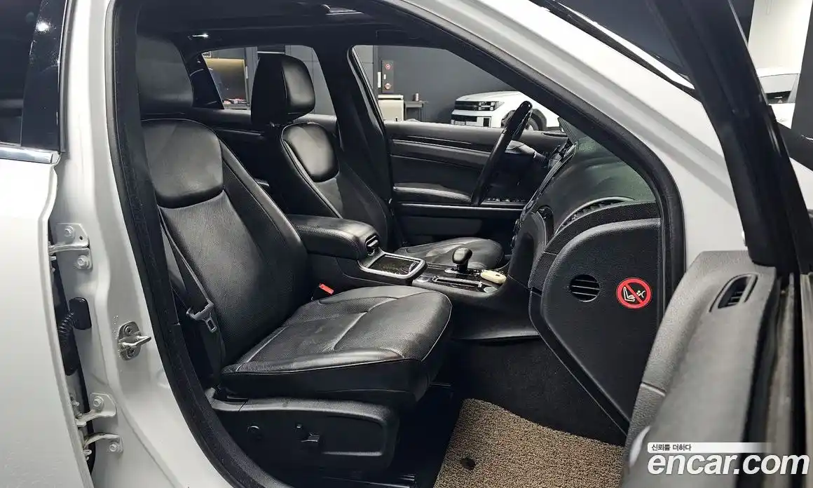 Chrysler 300C 2014 3.6 гидро в Москве № 256751, фото 10