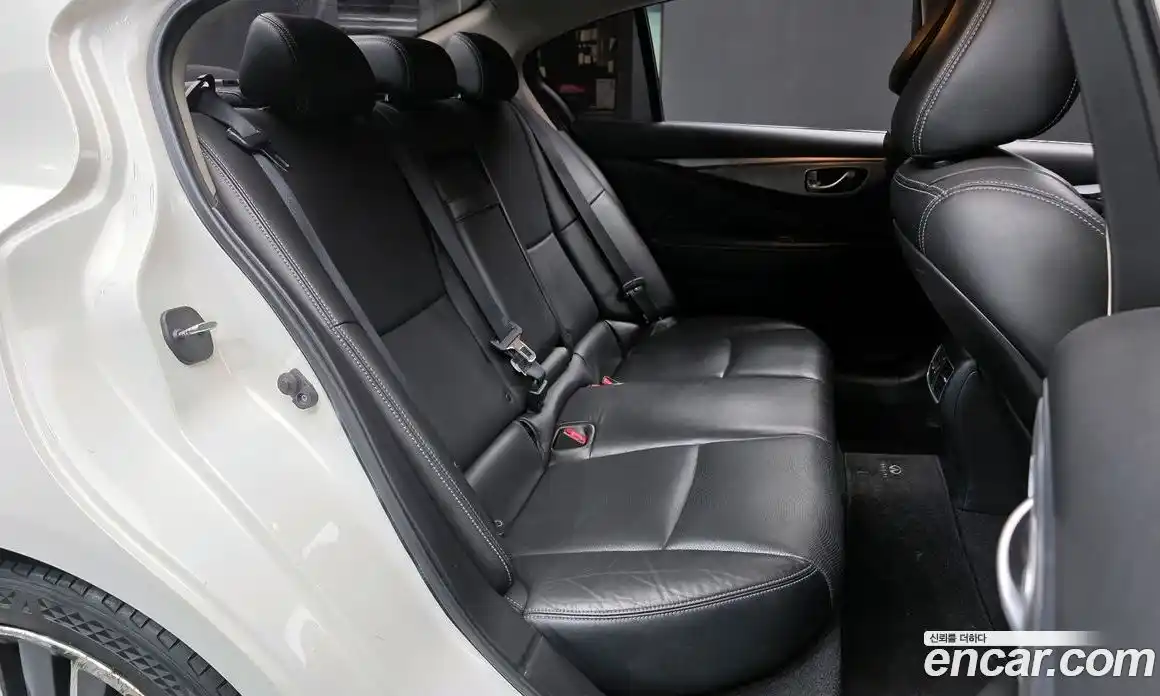 Infiniti Q50 2015 2.1 гидро в Москве № 284170, фото 12