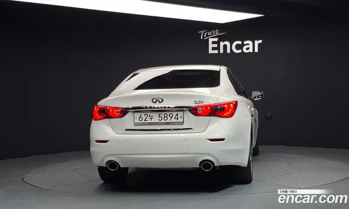 Infiniti Q50 2015 2.1 гидро в Москве № 284170, фото 4