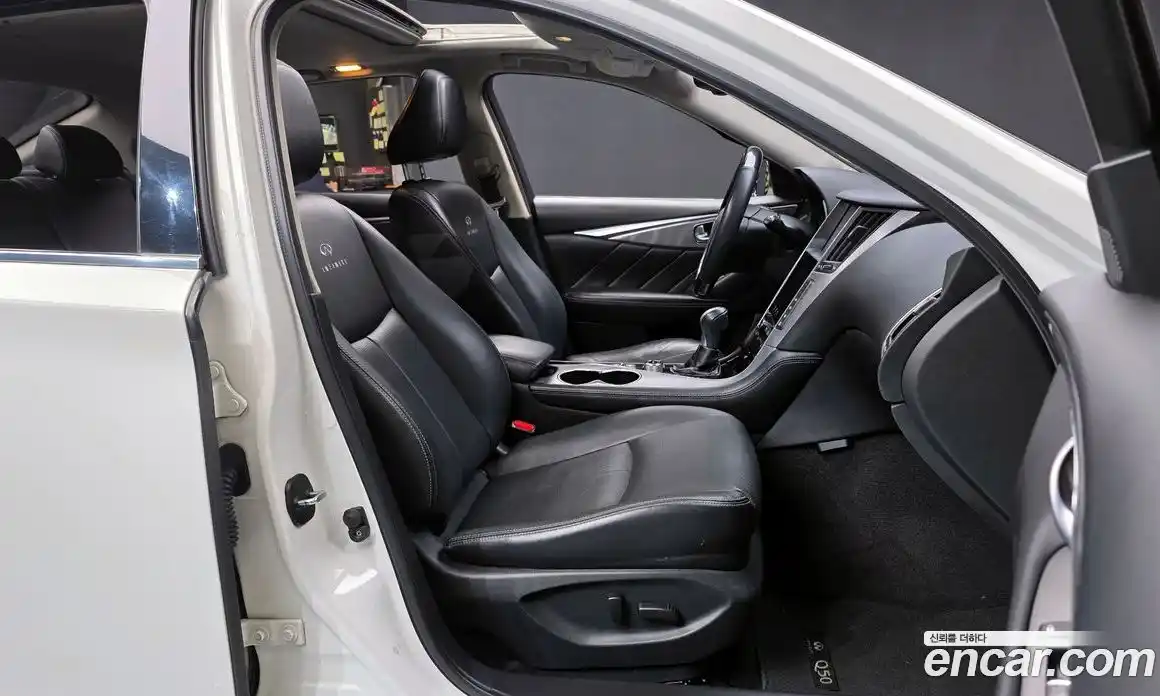 Infiniti Q50 2015 2.1 гидро в Москве № 284170, фото 10
