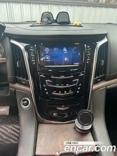Cadillac Escalade 2015 6.2 гидро в Москве № 295845, миниатюра 6