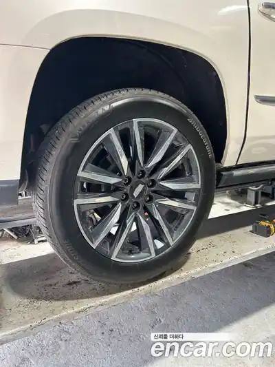 Cadillac Escalade 2015 6.2 гидро в Москве № 295845, миниатюра 8