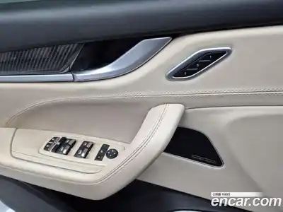 Maserati Levante 2017 3.0 гидро в Москве № 304825, миниатюра 12