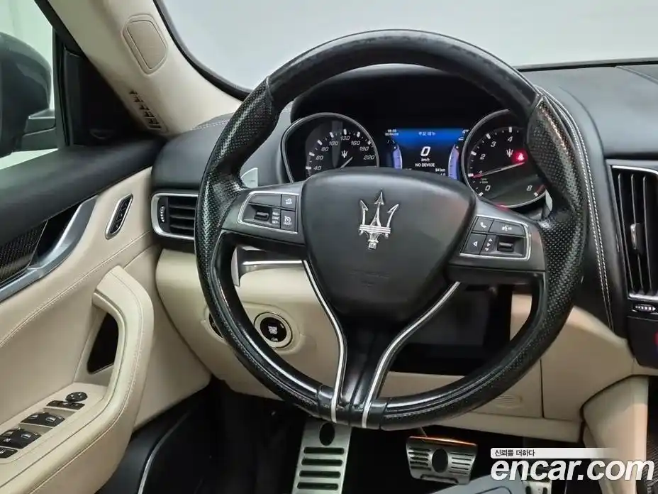 Maserati Levante 2017 3.0 гидро в Москве № 304825, фото 14